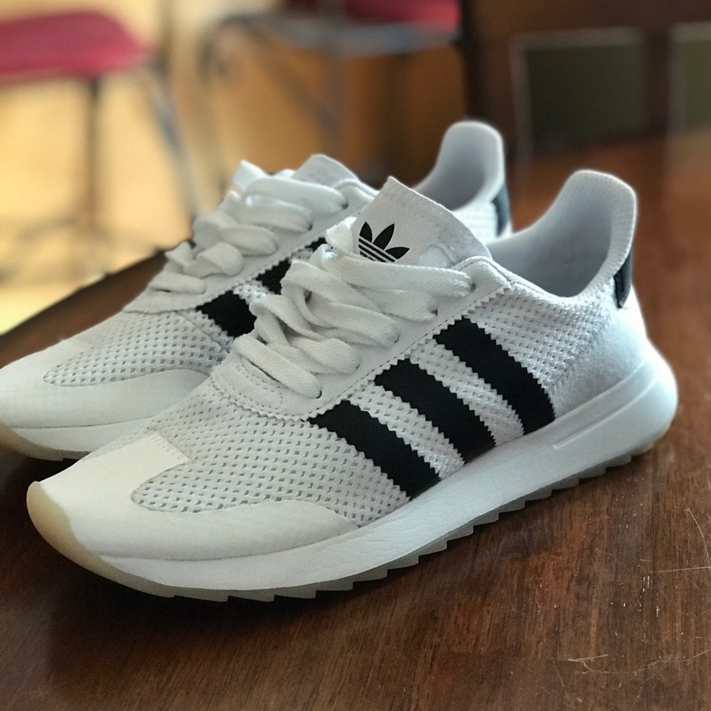 WOMEN'S ADIDAS ORIGINALS FLASHBACK CASUAL SHOES